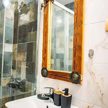 Etno Kuca Biblioteka *