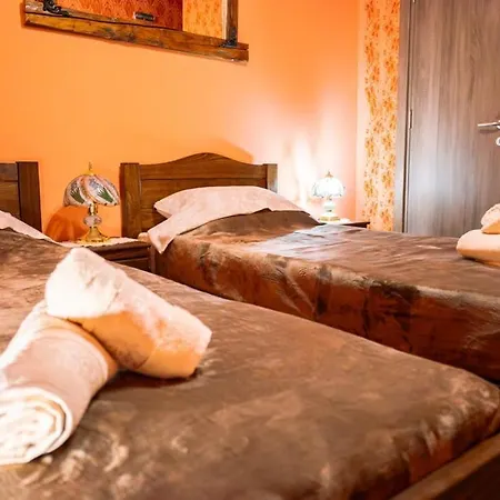 Etno Kuca Biblioteka *